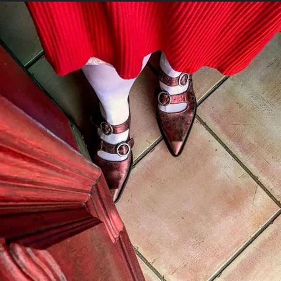 John Fluevog Exene Swordfish Low Double Strap Oxford Shoe Cranberry - Picture 12 of 12